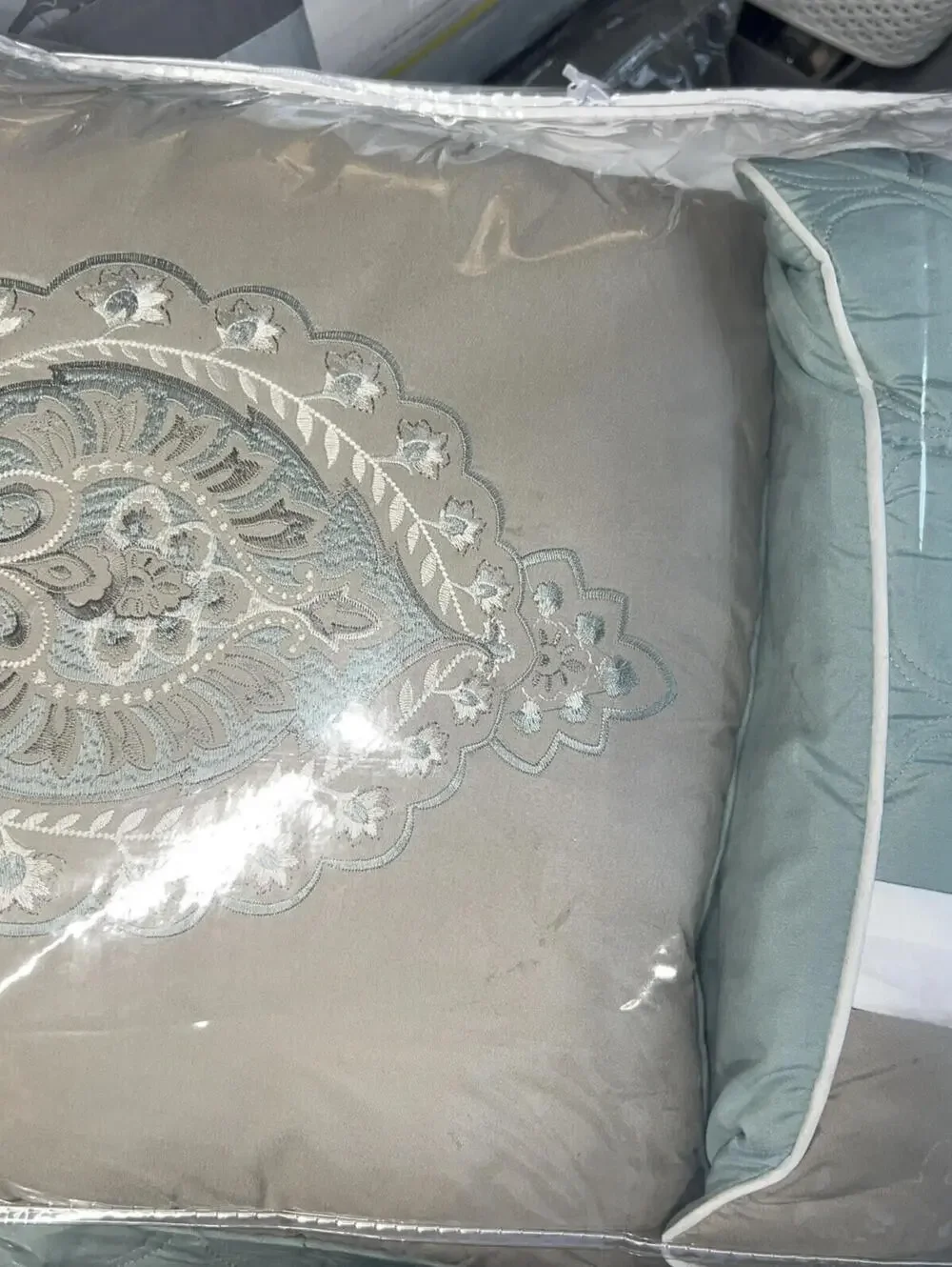 510 Design Shawnee 8-Pc. Comforter Set, California King, NWT